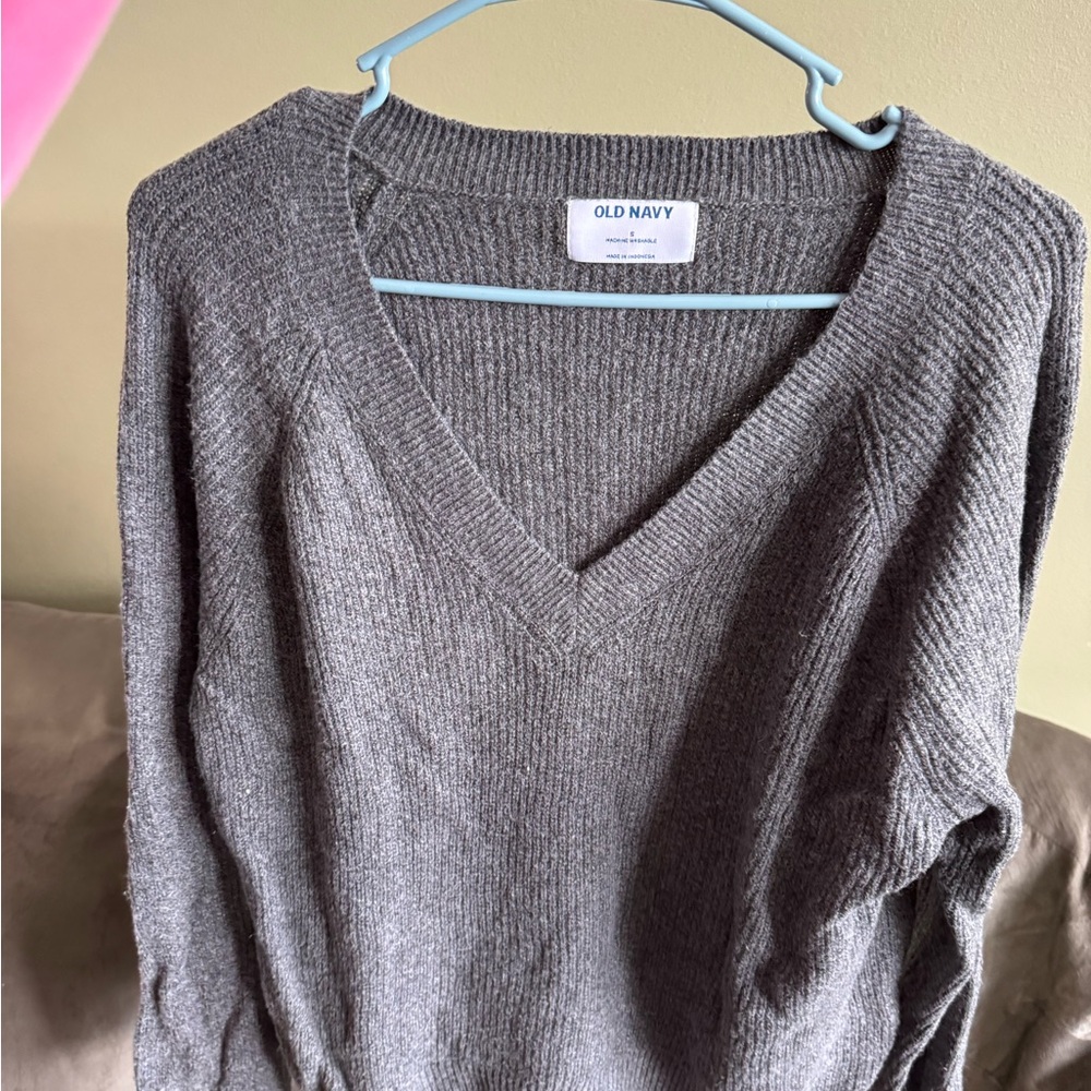 Old Navy Women's Charcoal V-Neck Sweater